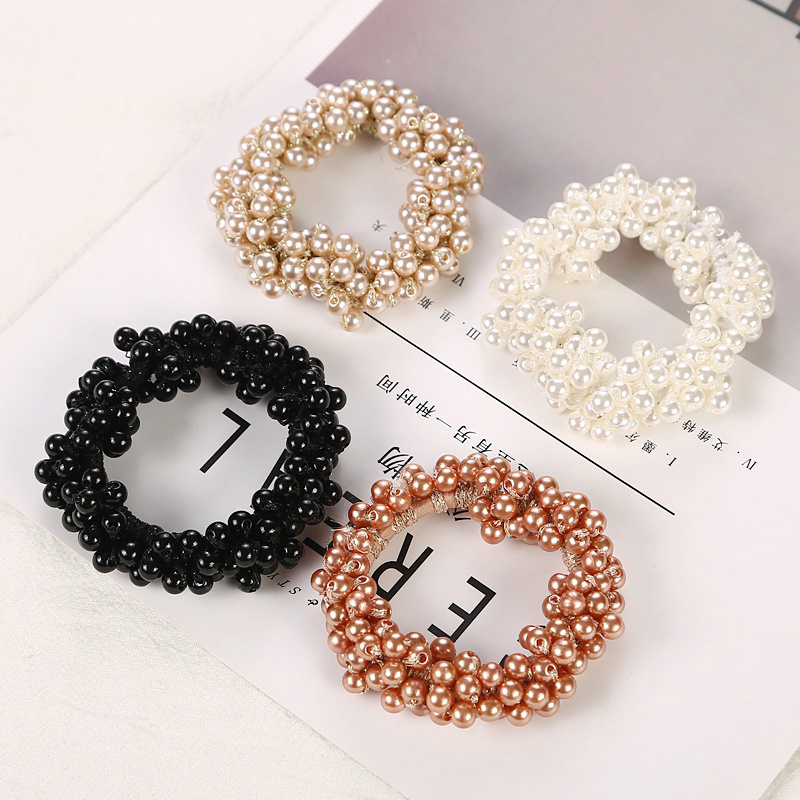 Elegant Pearls Hairband for Women