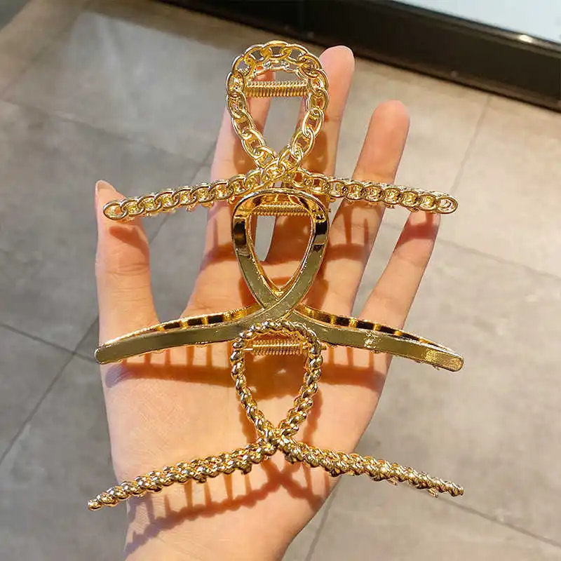 Women's Metal Hollow Out Geometric Hair Claw