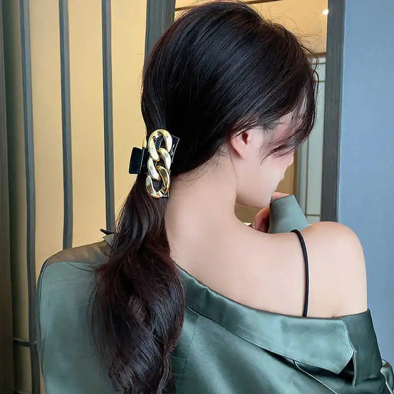 Metal Chain Hollow Out Hair Claw for Women