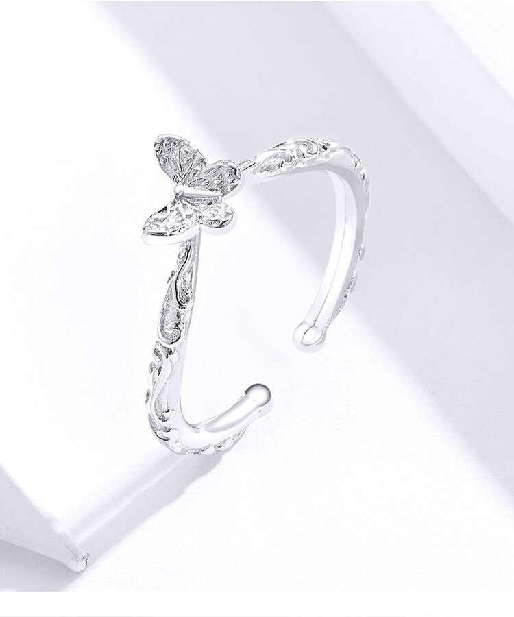 Women's Elegant Thin Silver Ring with Zirconia