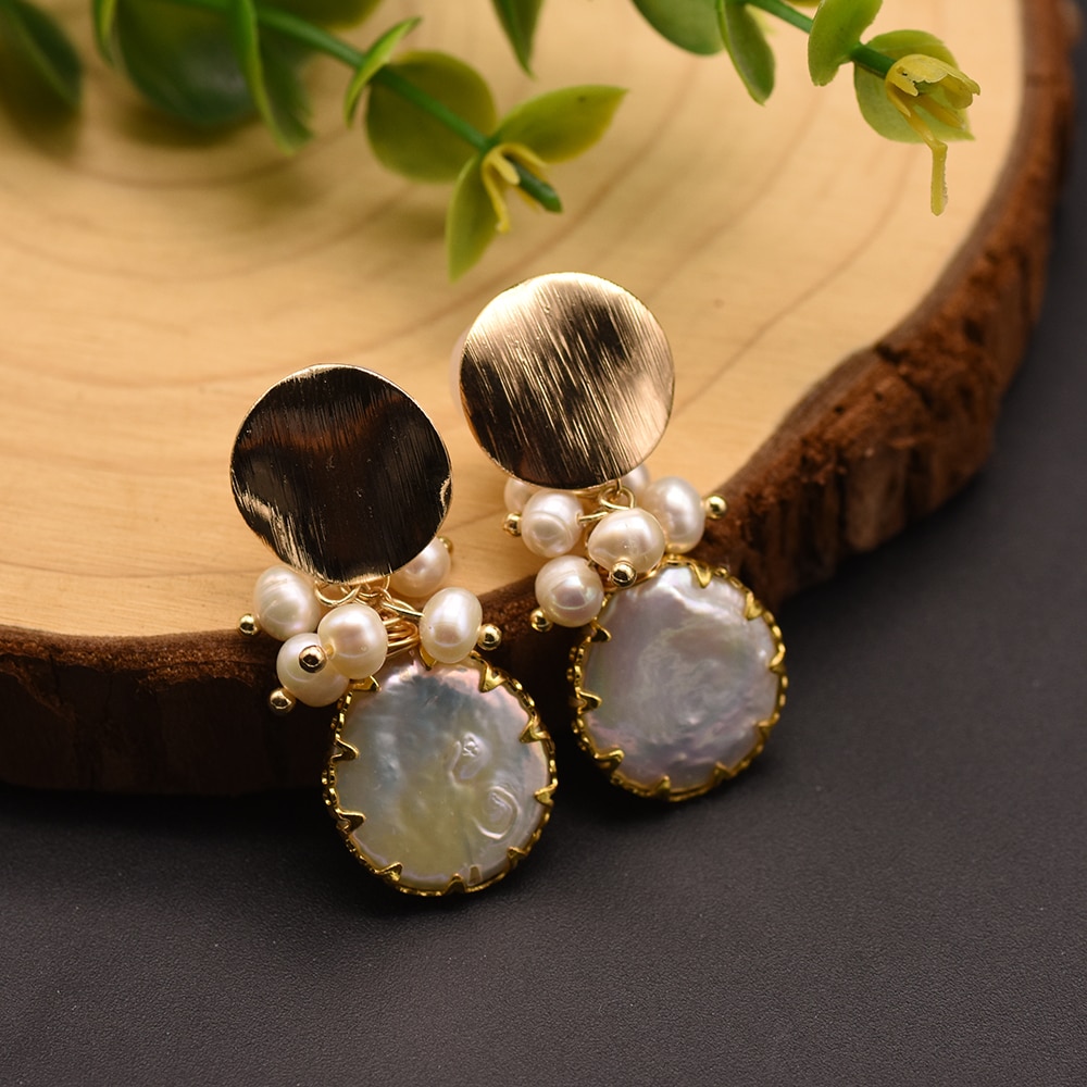 Women's Chic Baroque Cultured Pearl Drop Earrings