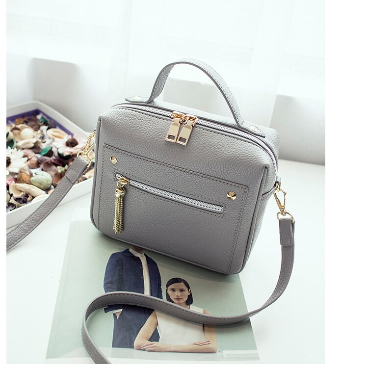 Women's Classic Elegant Leather Handbag