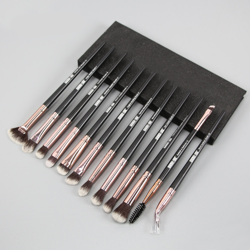 Long Makeup Brushes Set